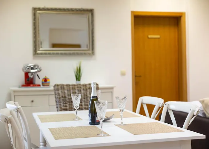 Hisa Elsbacher * Laško